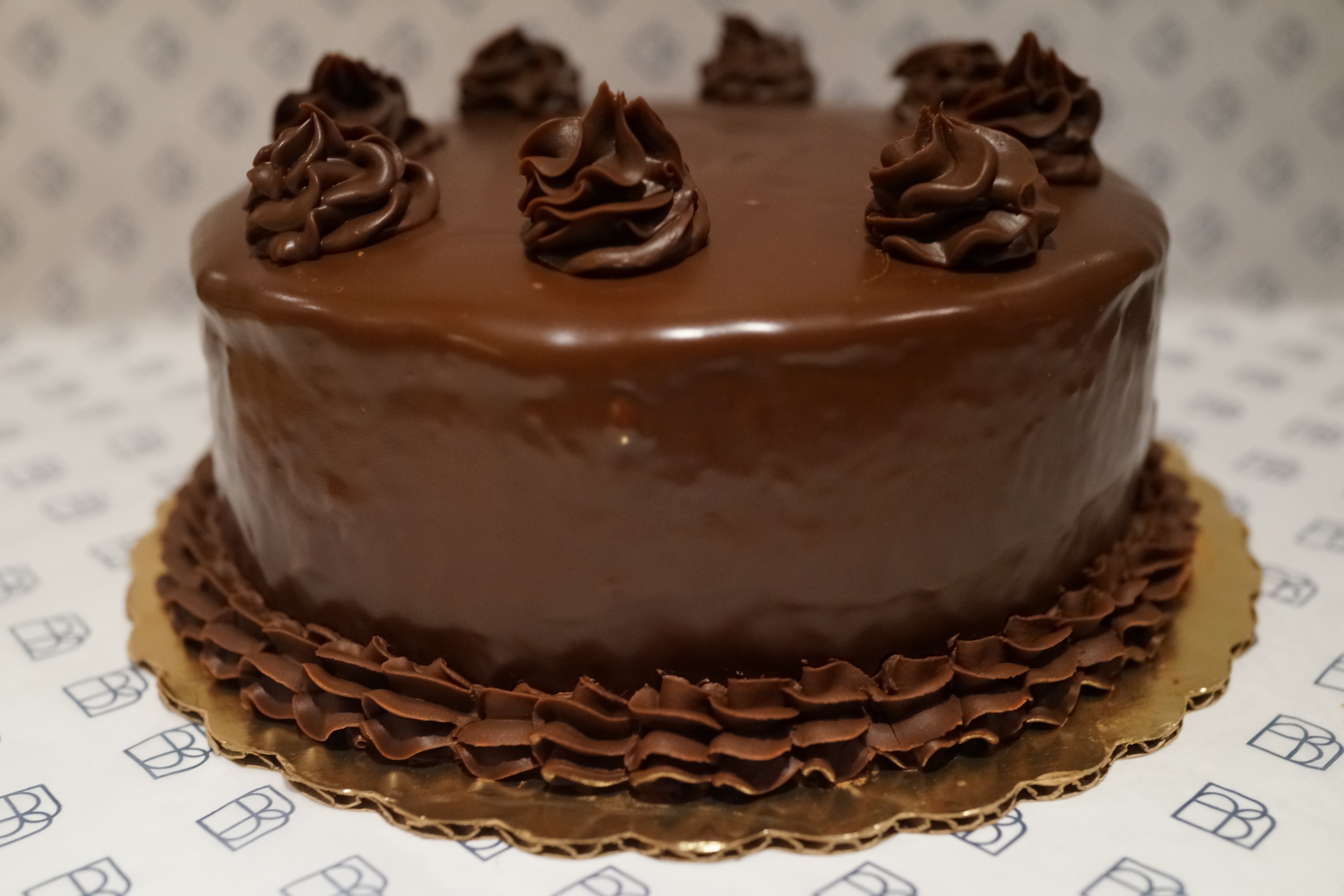 Chocolate Fudge Cake  (3.5 lbs) - Jammin Java