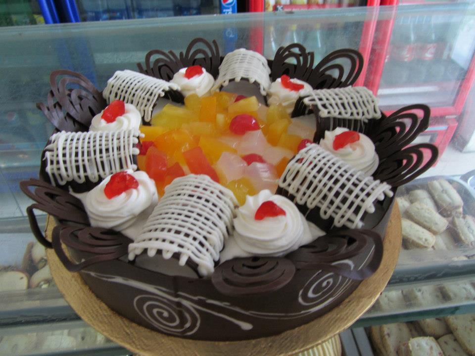 Fruit Cocktail Cake 2lbs - Bakers INN