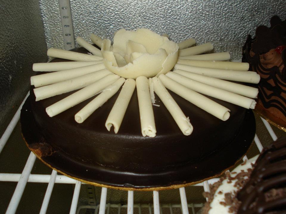 Chocolate Cake (2lbs) - Bakers INN