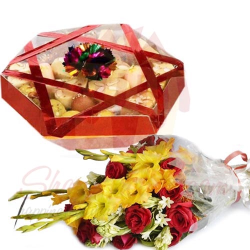 Mithai Tokra With Bouquet