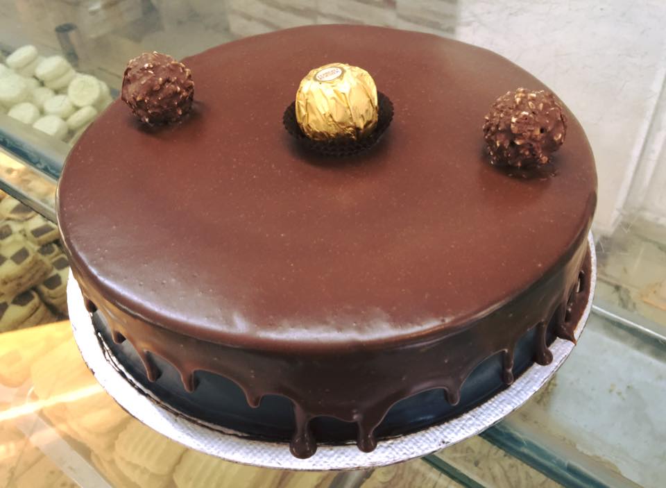 Ferrero Roucher Cake 2lbs - Bakers INN