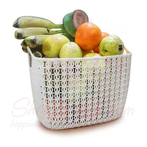 Fresh Fruits In A Plastic Basket 8-9KG