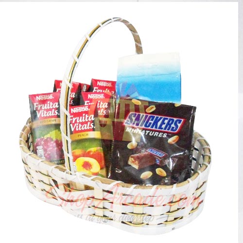 Chocs n Juice Basket