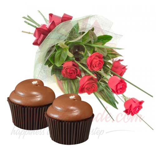 Cupcakes With Roses