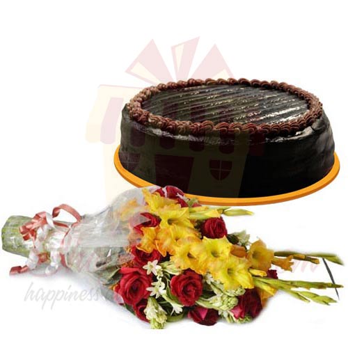Chocolate Cake With Flowers