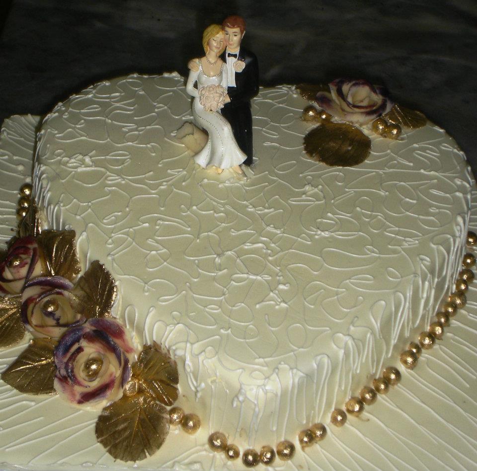Heart Wedding Cake 8 lbs