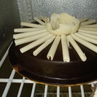 chocolate-cake-(2lbs)---bakers-inn