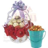 rose-choc-basket-with-dry-fruits