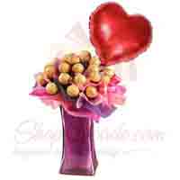 ferrero-in-a-vase-with-heart-balloon