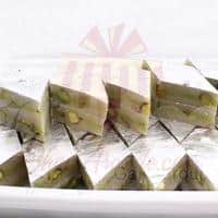 1kg-kaju-katli-with-pista-chunks