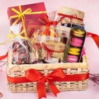 chocolaty-love-hamper-by-lals