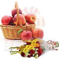 bouquet-with-apple-basket