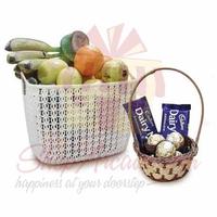 fruits-with-small-choc-basket