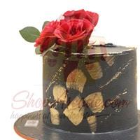 black-beauty-with-rose-cake-by-sachas