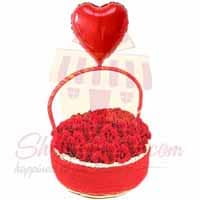 rose-basket-with-heart-balloon