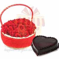 love-basket-with-heart-cake