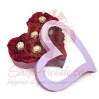 chocs-roses-in-a-heart-box