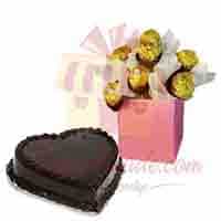 ferrero-arrangement-with-heart-cake