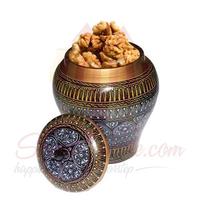 walnut-pot