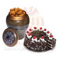 almond-pot-with-cake